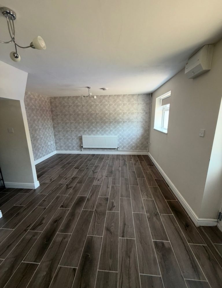 2 Bedroom 2 Bathroom DE14 🏡