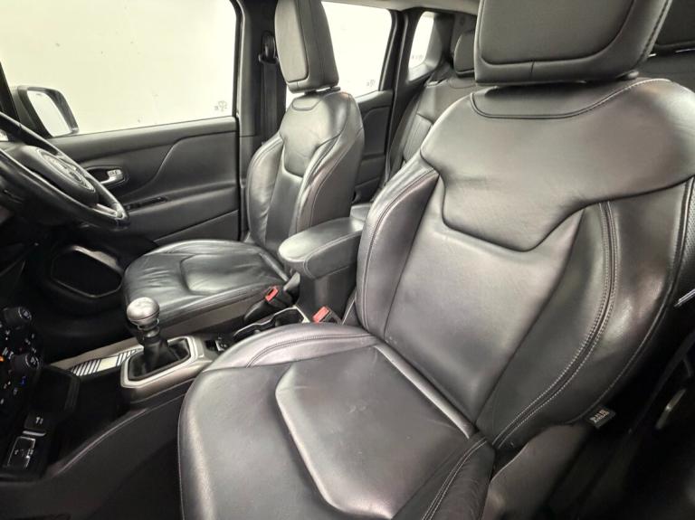 2019 Jeep Renegade 1.0 T3 GSE Limited 5dr **HUGE LUXURY SPEC**  FSH ESTATE Petrol Manual