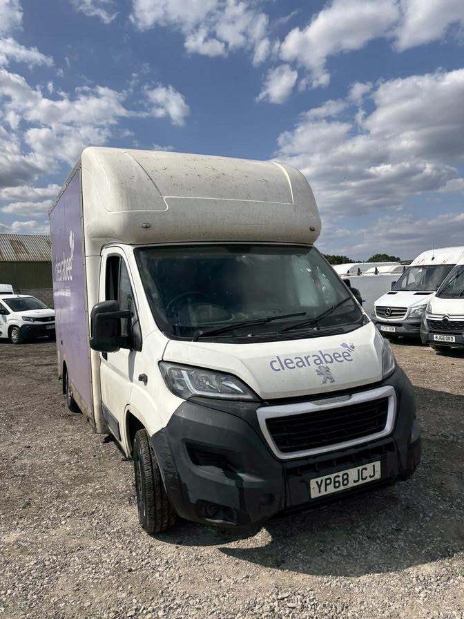 Peugeot Boxer Boxer 335 Blue HDi (white) 2018