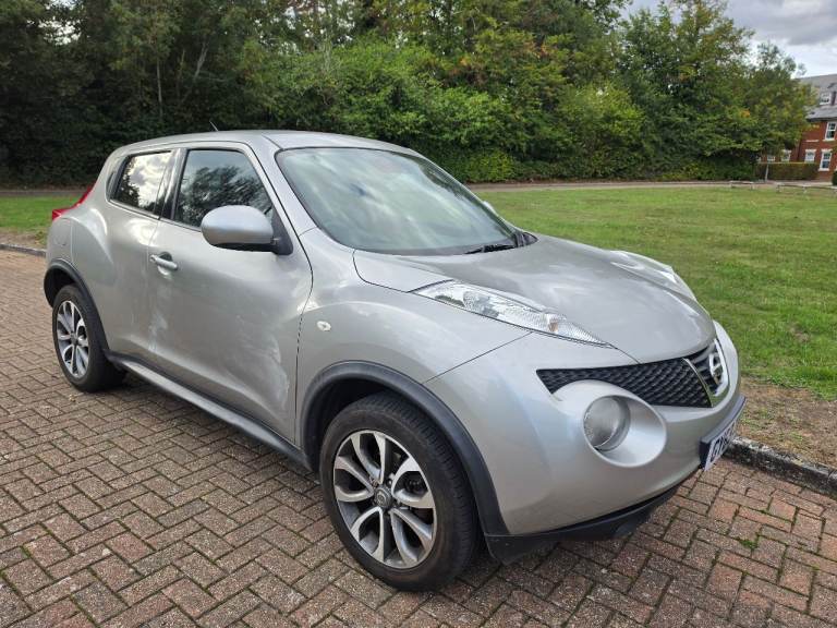 Automatic Nissan juke 1.6 petrol. mot till February 2027. Ulze free. FULL service history