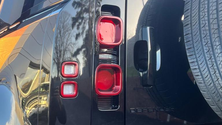 2023 Land Rover Defender Diesel Estate 3.0 D300 X-Dynamic HSE 110 5dr Auto SUV Diesel Automatic