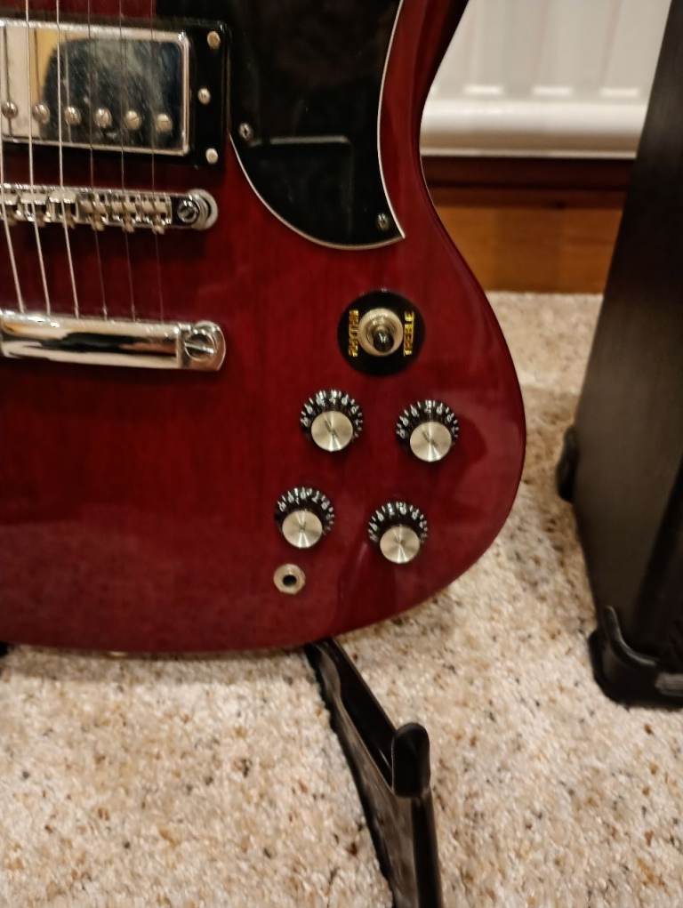 Epiphone guitar and amp