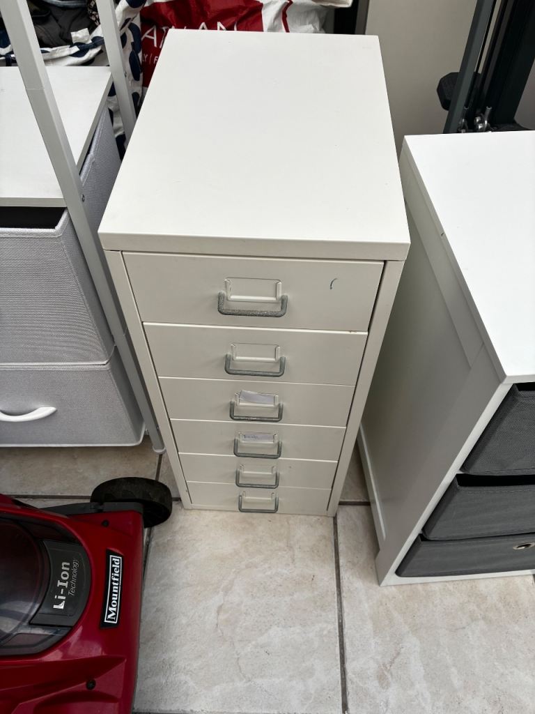 White Metal Filing Cabinet with 6 Drawers – Good Condition
