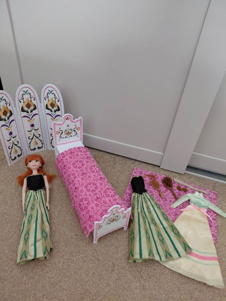 Frozen Anna doll with bed and accessories