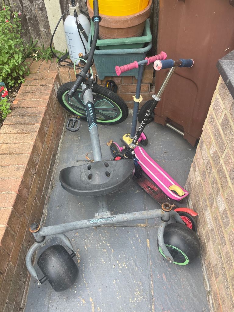 Bike / drift trike plus 2 scooters 