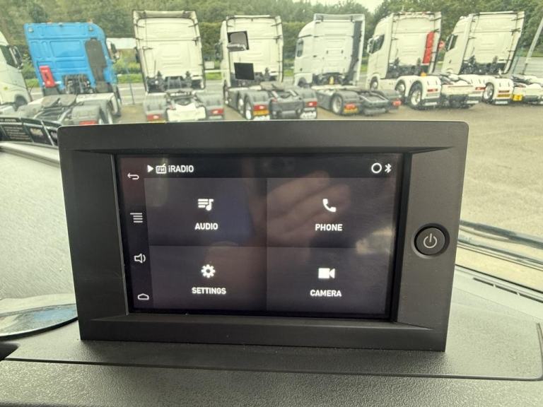 2022 RENAULT K440 8X4 32T TIPPER