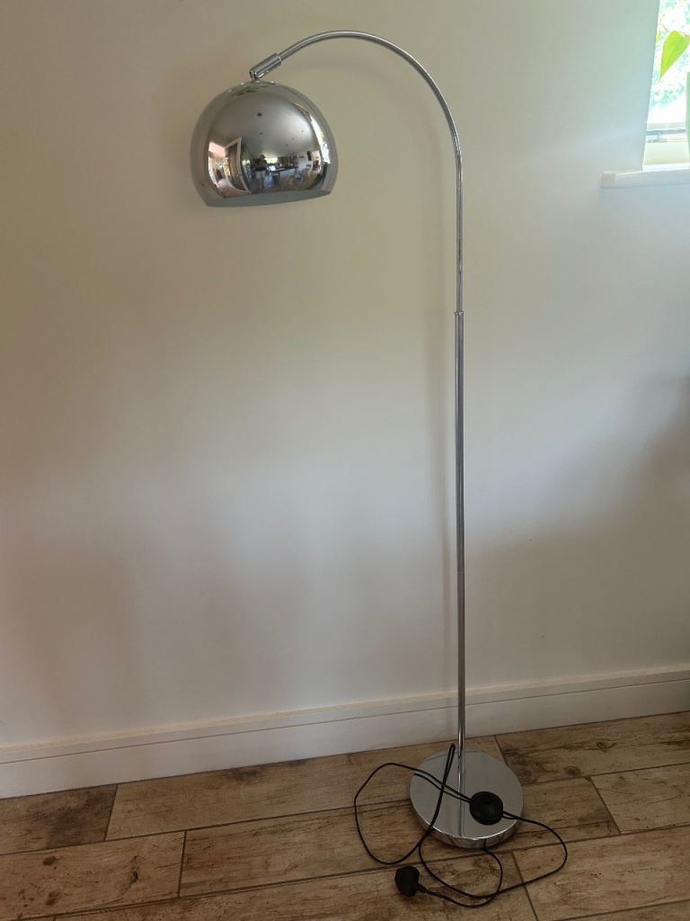 Modern floor lamp