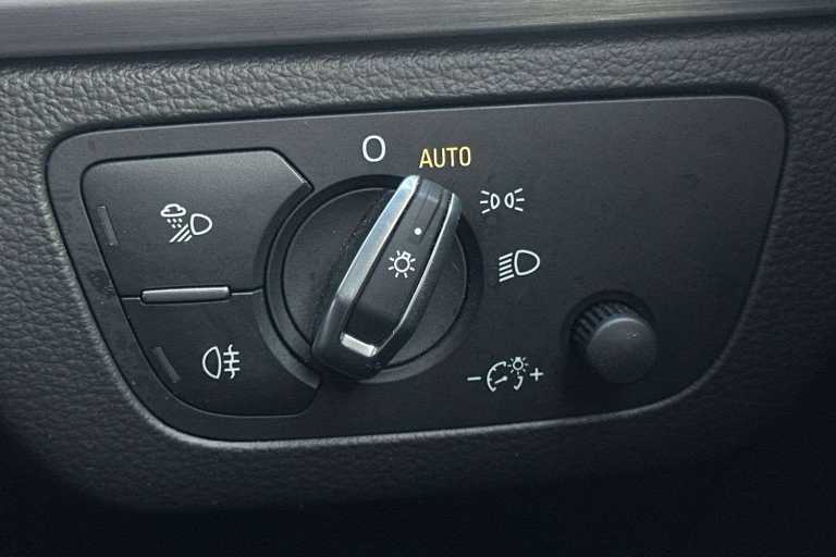 2018 Audi Q5 40 TDI Quattro S Line 5dr S Tronic ESTATE DIESEL Automatic