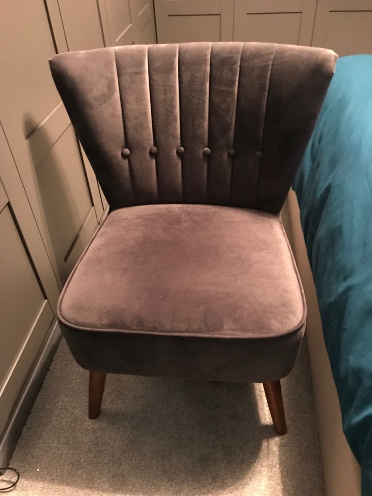 Cocktail chair