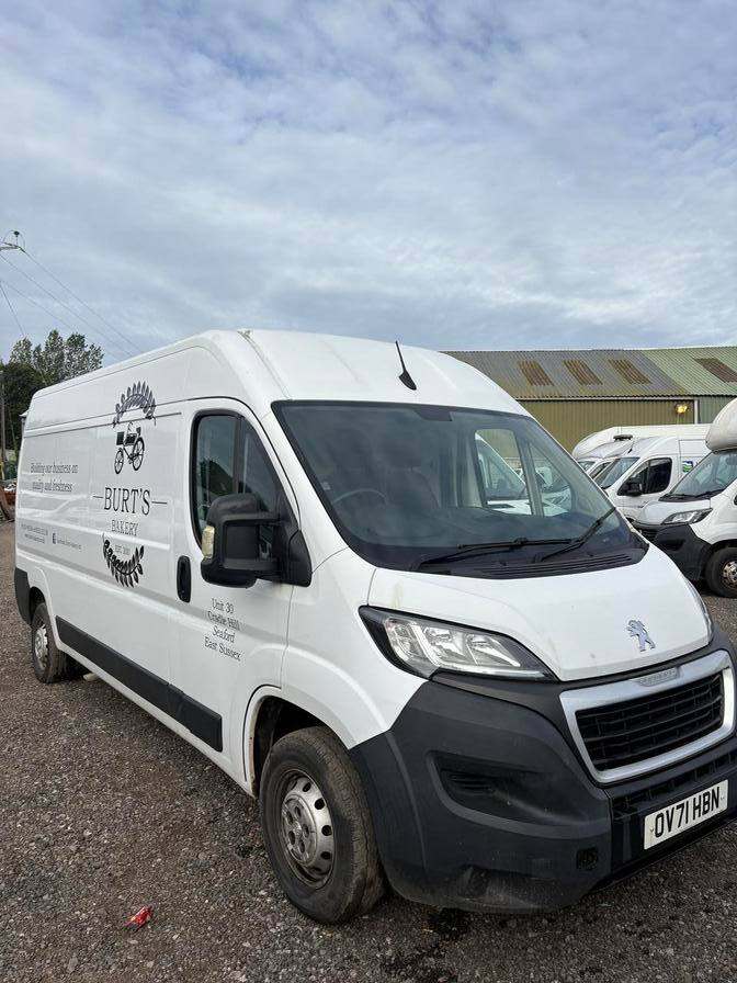 Peugeot Boxer Boxer 335 Professional L3H2 Blue HDi Panel Van Manual
