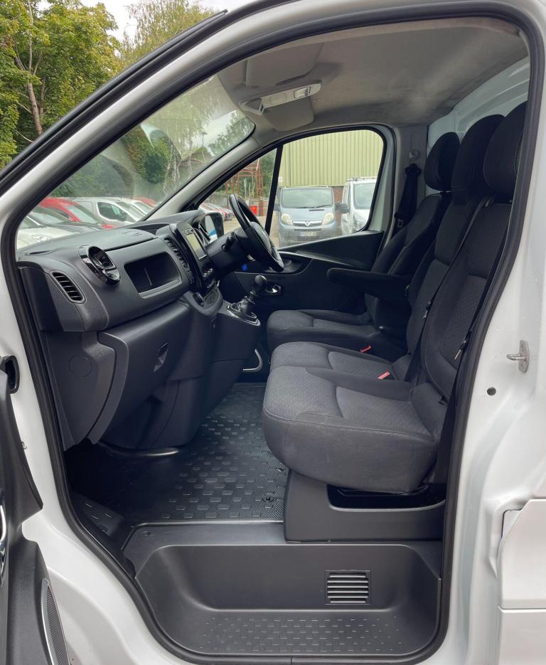 2018 Vauxhall Vivaro 1.6 CDTi 2900 Sportive L1 H1 Euro 6 5dr PANEL VAN Diesel Manual