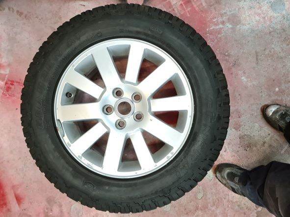 Land Rover wheels  255/60 R18 General Grabber All Terrain with 4 Genuine  Alloy Wheels