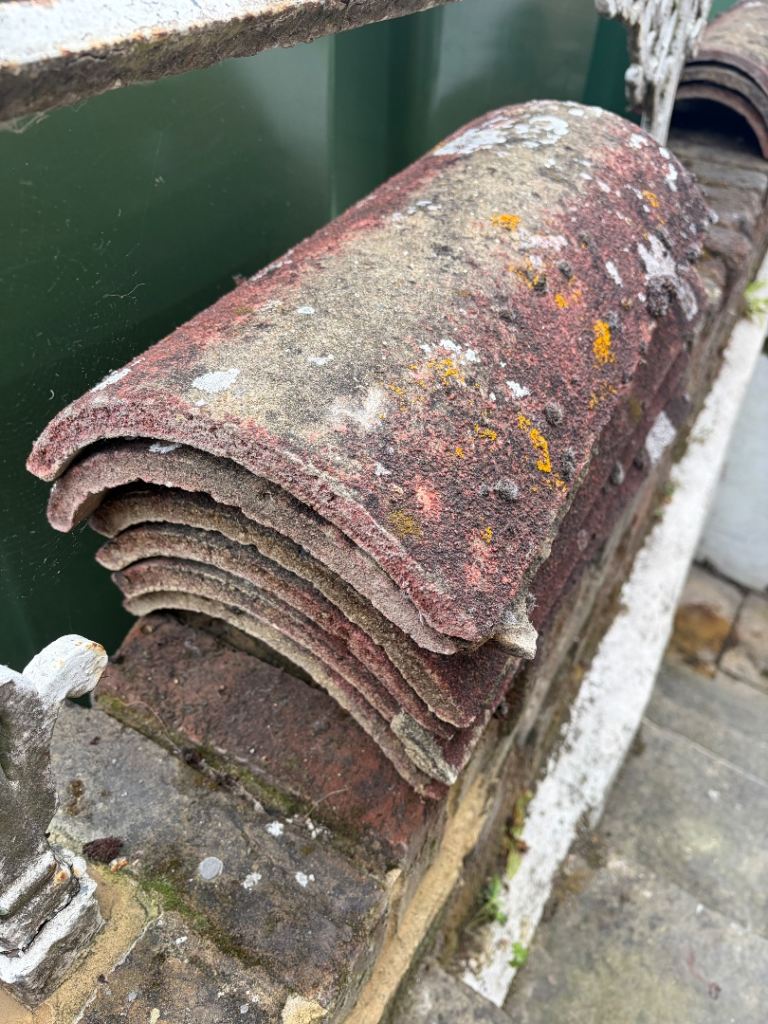 Roof ridge tiles, reclaimed (free to collect)