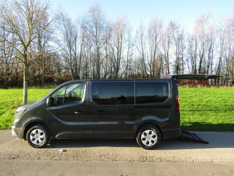 2021 Renault Trafic 2.0 DCI SL28 Wheelchair Accessible Disabled Mobility Vehicle WAV MPV MPV Dies...