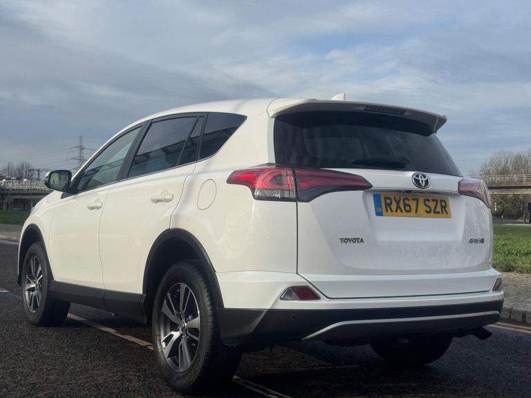 2017 Toyota RAV4 2.0 D-4D Business Edition TSS 5dr 2WD ESTATE DIESEL Manual