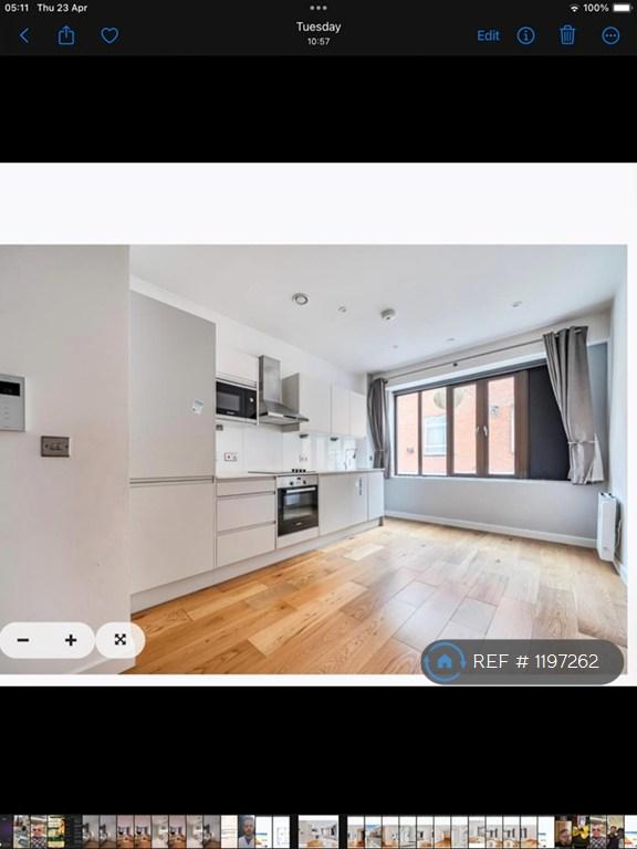 1 bedroom flat in High St, Maidenhead, SL6 (1 bed) (#1197262)
