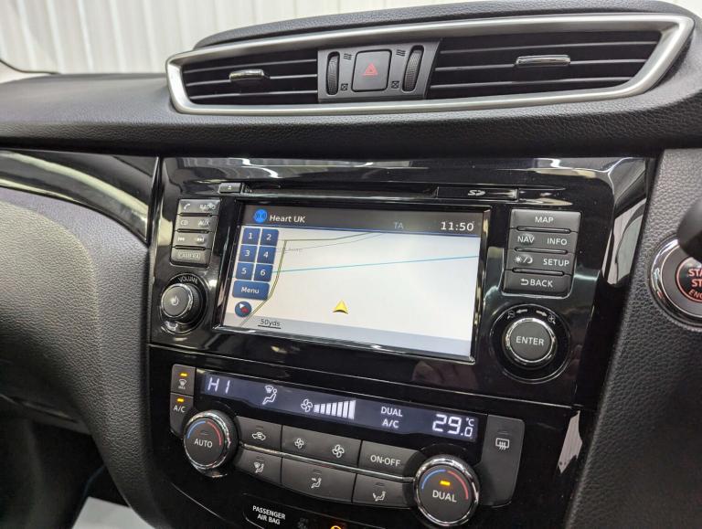 2015 Nissan Qashqai 1.5 Qashqai N-Tec+ dCi 5dr SUV Diesel Manual