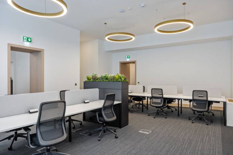 Belfast - BT1 5HB \ Private Office for Teams of 3