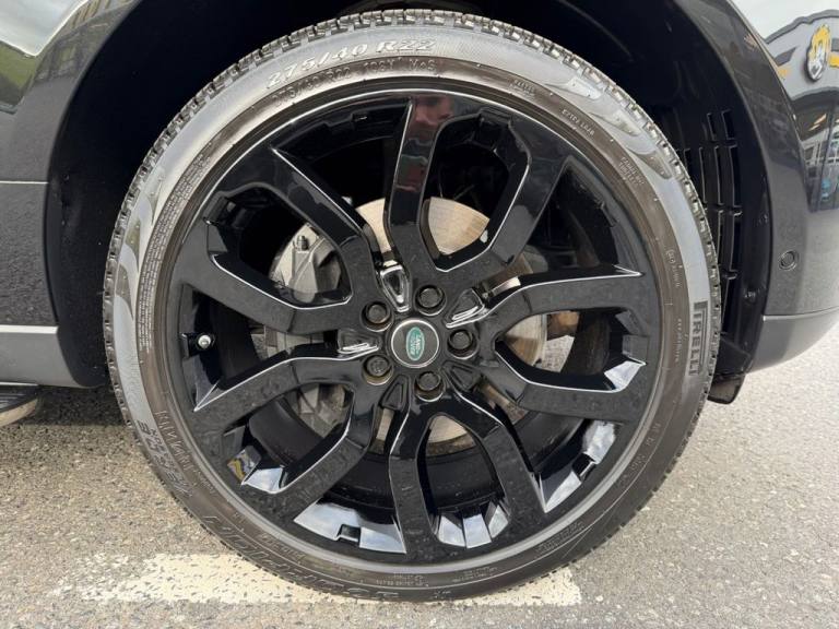 2020 70 RANGE ROVER 3.0 SD V6 VOGUE SE Diesel Auto with only 38,000 miles