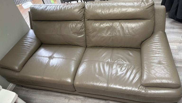 Leather sofa 