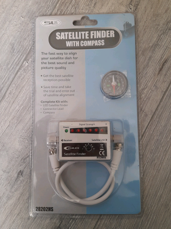 Satellite finder with compass 