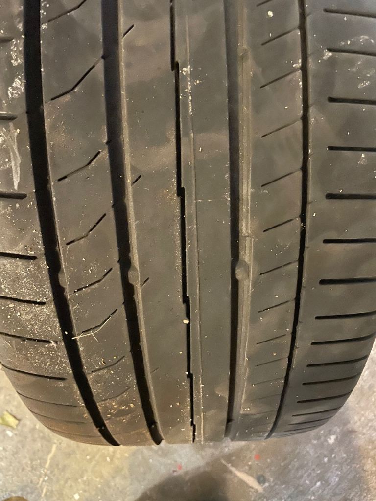 Continental tyre 255/35 R18 Y Xl