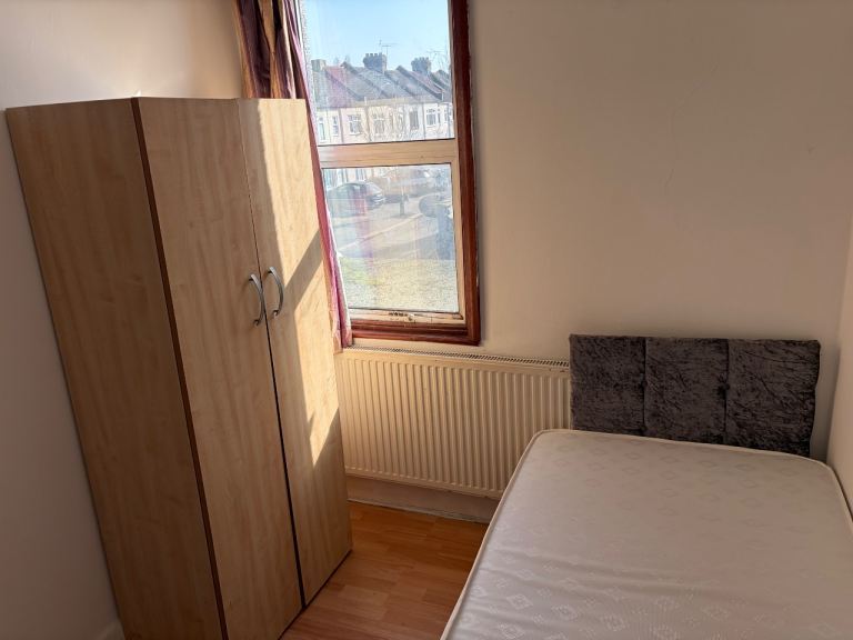 Single room to rent in barking £490 pcm