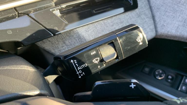 2025 Peugeot 3008 1.2 HYBRID GT SUV 5dr Petrol Hybrid e-DSC6 Euro 6 (s/s) (136 ps) SUV Hybrid Aut...