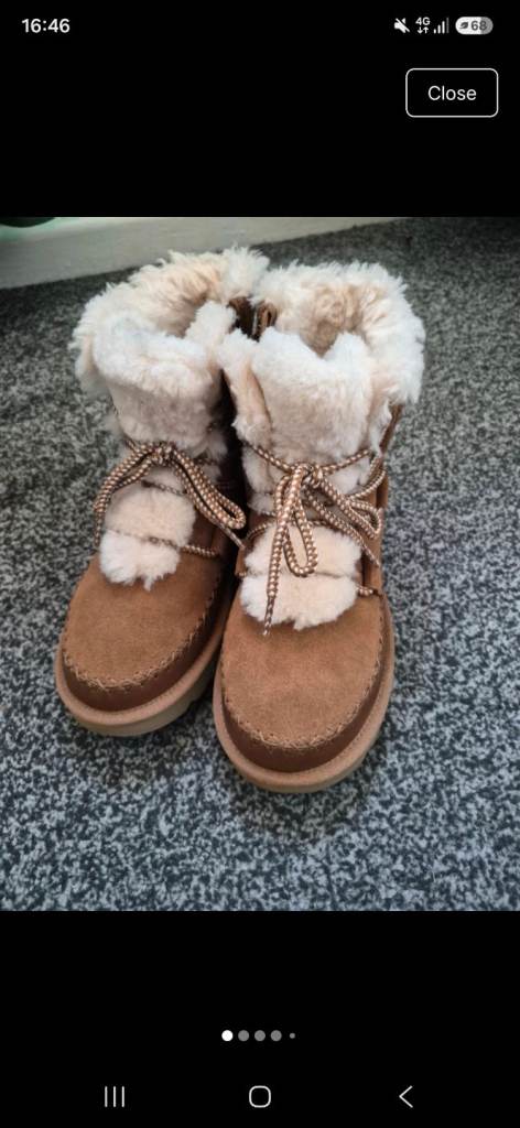 UGG UGGRetrochic lace boots