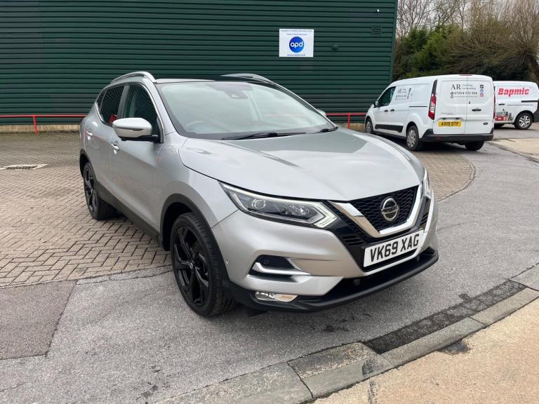 2019 Nissan Qashqai 1.3 DIG-T Tekna DCT Auto Euro 6 (s/s) 5dr HATCHBACK Petrol Automatic