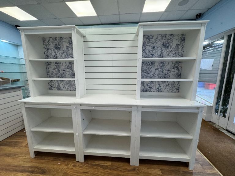 Retail display shelving unit