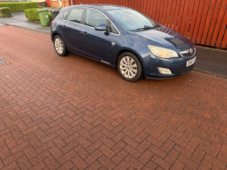 AUTOMATIC, Vauxhall, ASTRA, Hatchback, 2011, 5 doors