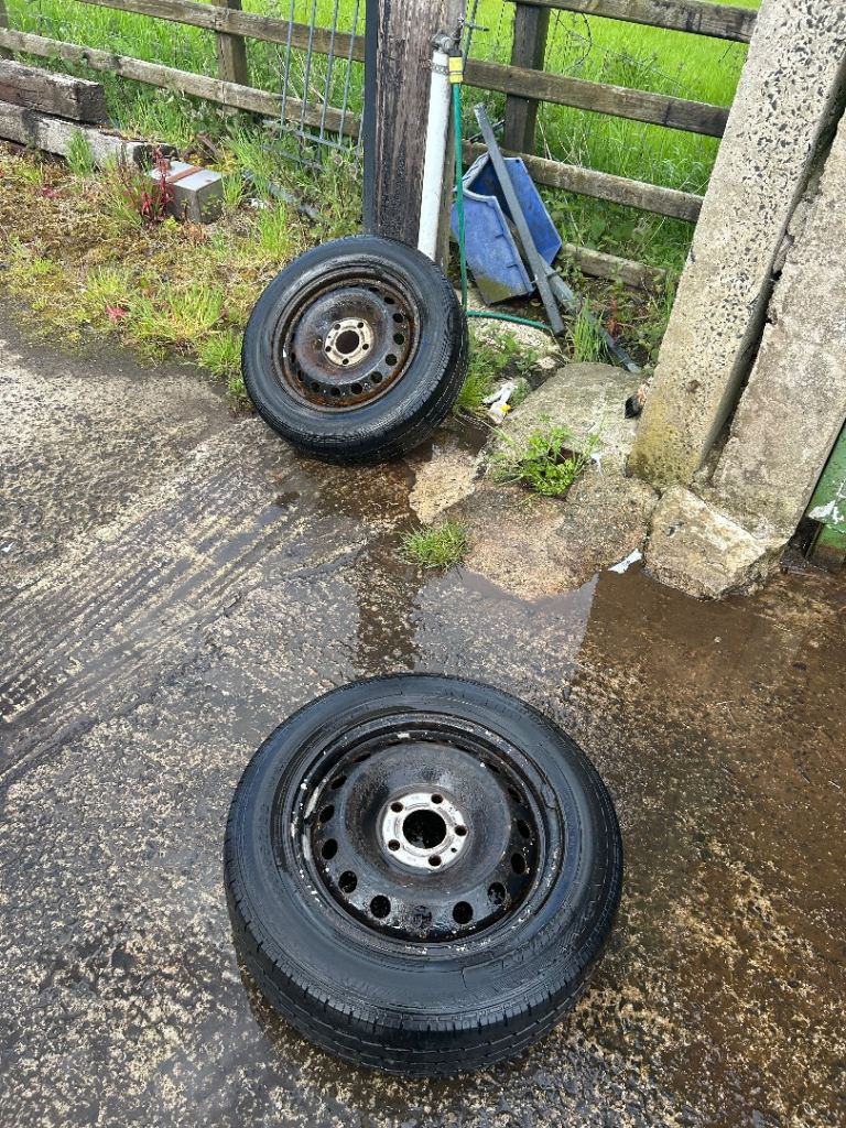 Vivaro wheels tyres 16” van Trafic steel x2 