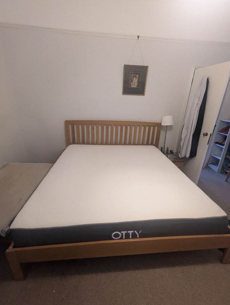 OTTY Super King Mattress and Bed Frame