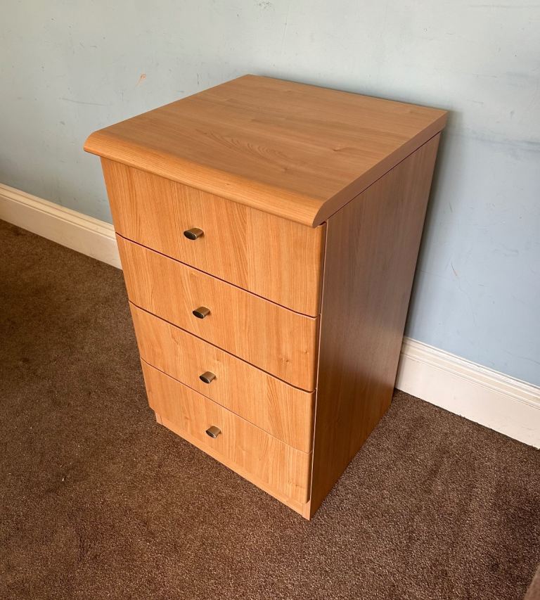 1 Bedside with 4 Narrow Drawers Light Oak Veneer  H29.5in/75cm W18in/46cm D18in/46cm  J164