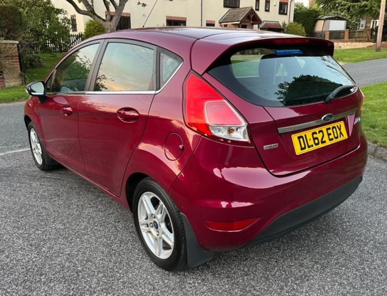 2013 FORD FIESTA 1.0 ZETEC GENUINE 67,000 MILES LONG MOT JUST SERVICED LOVELY!