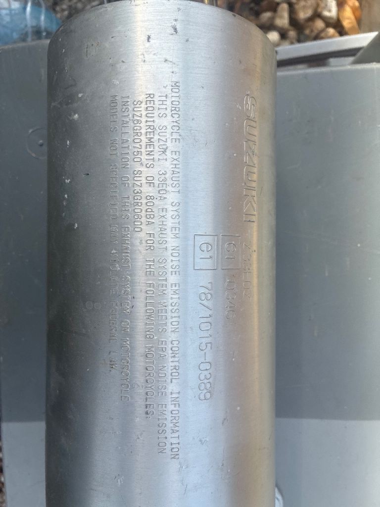 Genuine OEM Suzuki GSX-R600 GSX-R750 SRAD Exhaust Silencer 33E0A Original Can