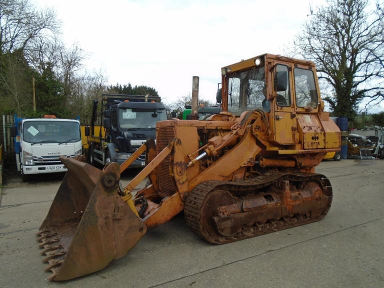 1986 KOMATSU D53S TRACKED DOZER/ LOADER 