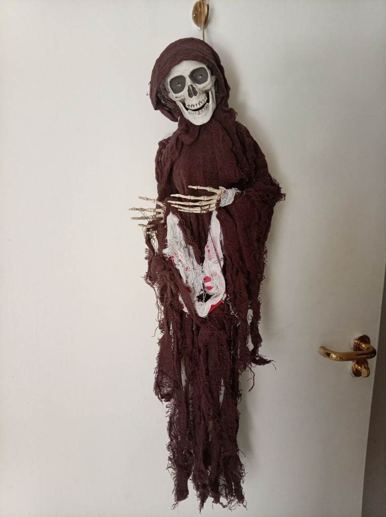 Halloween skeleton