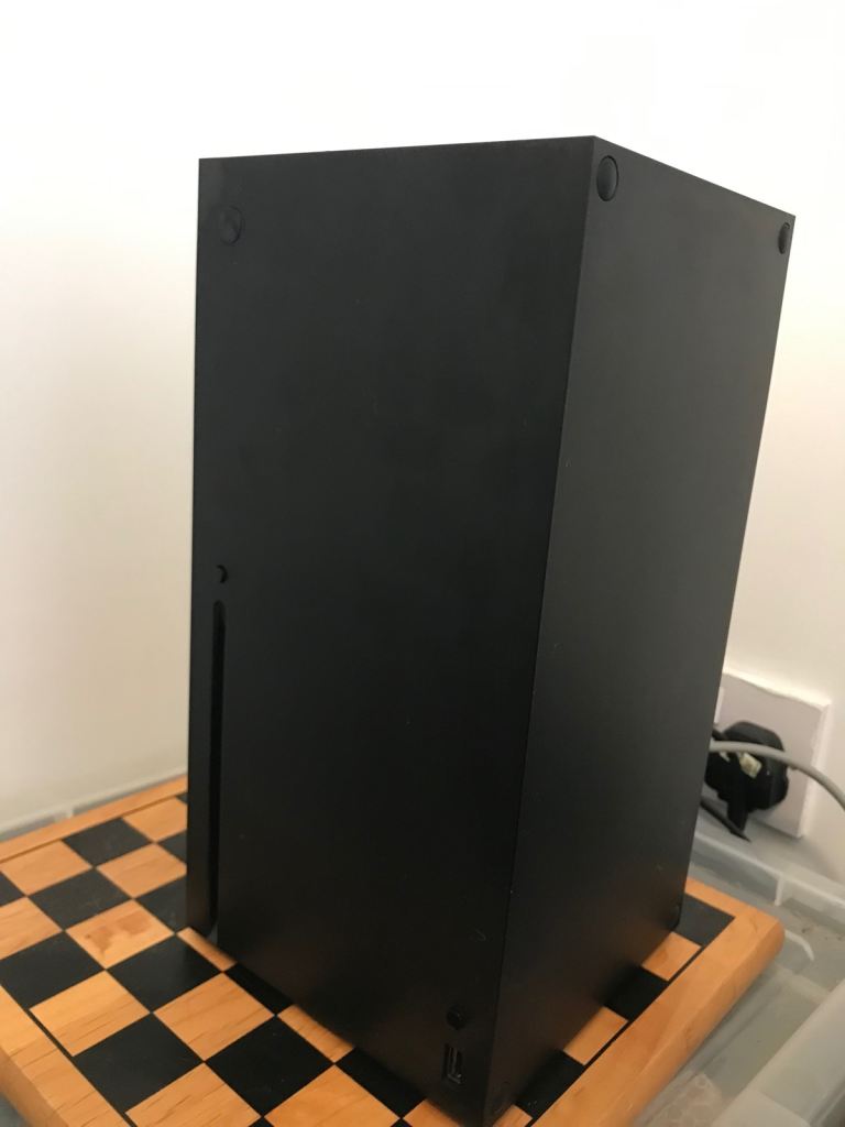 Xbox series X ~ 3 controllers