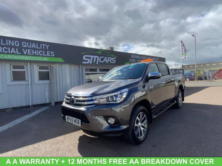 2019 Toyota Hilux 2.4 D-4D Invincible Pickup Double Cab 4dr Diesel Auto 4WD Euro 6 (s/s) (TSS PIC...
