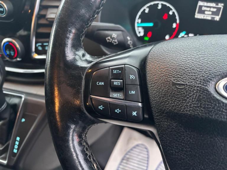 2020 Ford Transit Custom 2.0 300 EcoBlue Limited Crew Van Auto L1 H1 Euro 6 (s/s) 5dr (6 Seat) PA...