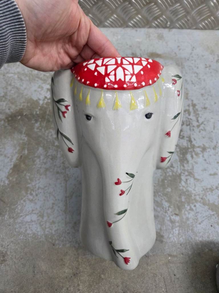 Elephant vase