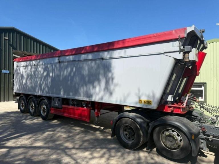 STAS TIPPING TRAILER