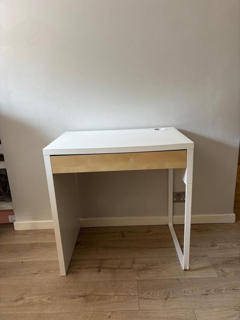 Micke Ikea desk 