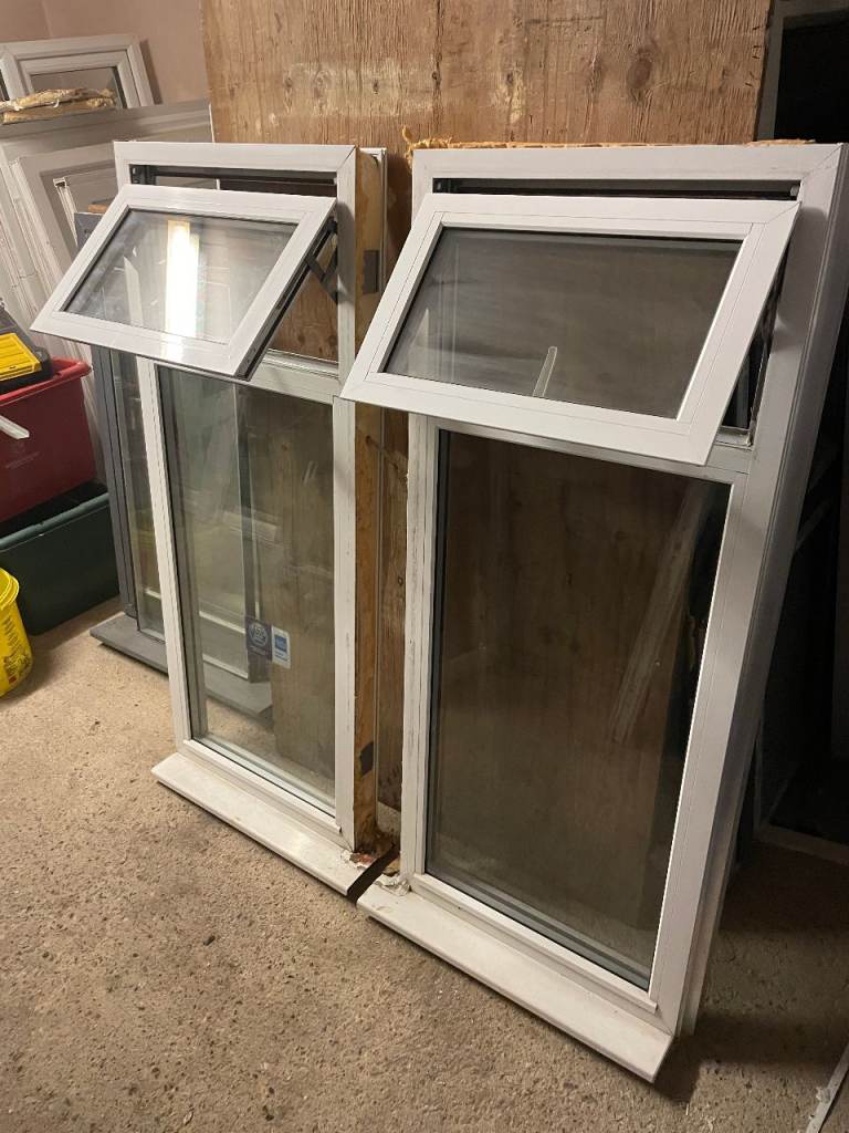 H 132 x W 55.5 cm - ONLY 1 LEFT MODERN ALUMINIUM DOUBLE GLAZED WINDOW £30 EACH (REF: SJ343)