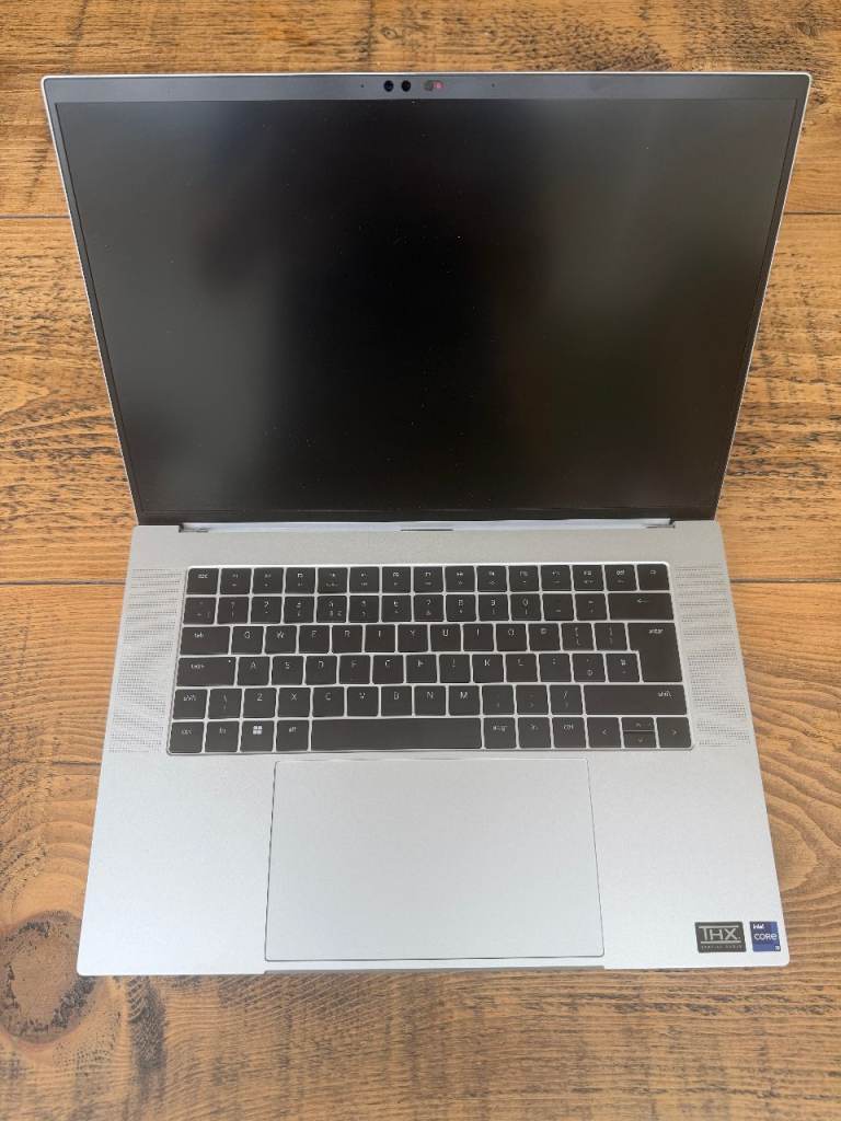 Razer Blade 16 (2024) – RTX 4080, i9-14900HX, 32GB, 2TB