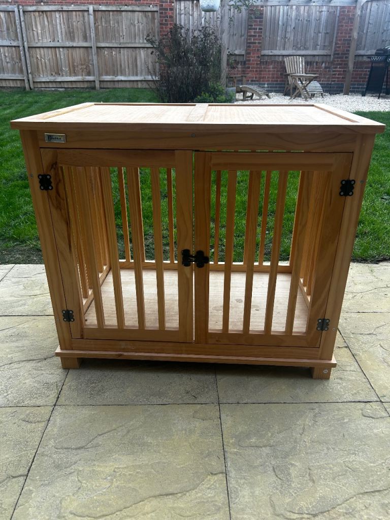 DOG CRATE WOODEN LOCKABLE FURNITURE 