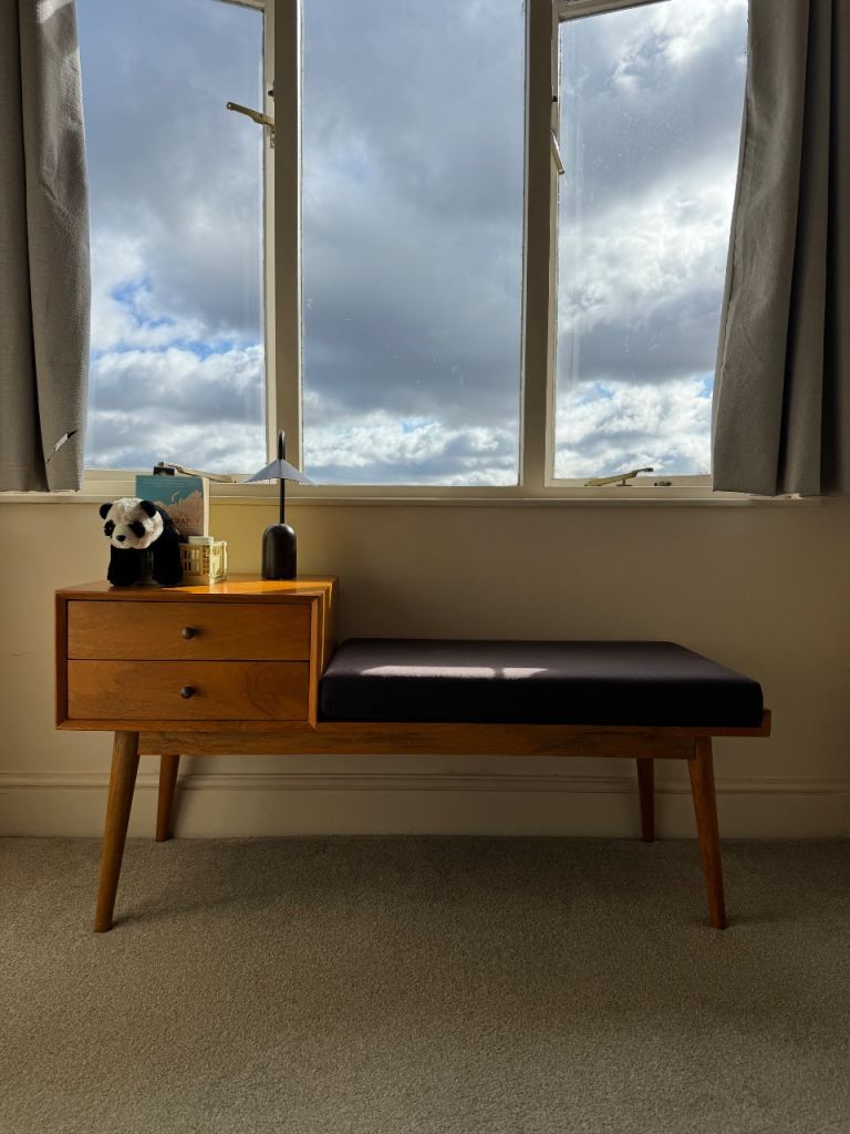 Mid-Century Style Wooden Hallway Bench with Drawers & Seat Cushion