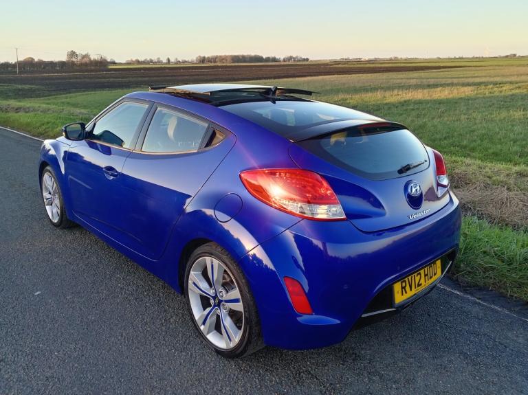 2012 Hyundai Veloster 1.6 GDi Sport TOP CONDITION NO DENTS NO SCRATCHES CAN SECURE 24/7 ON NET  C...